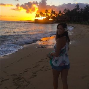 Meet your Posher, Clarke